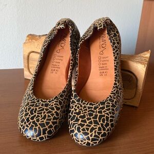 Amada Ballet Flats